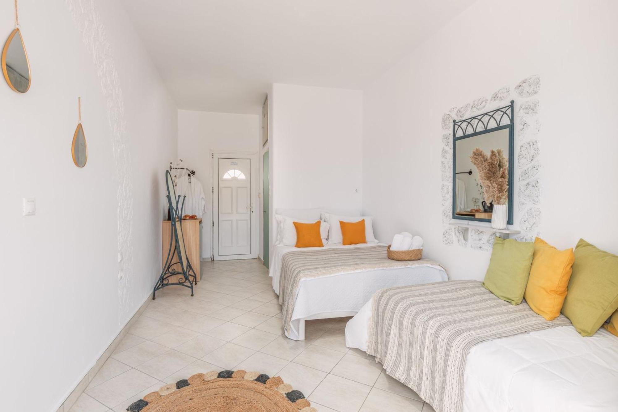 Dibellee Mykonos Glastros (Mykonos)