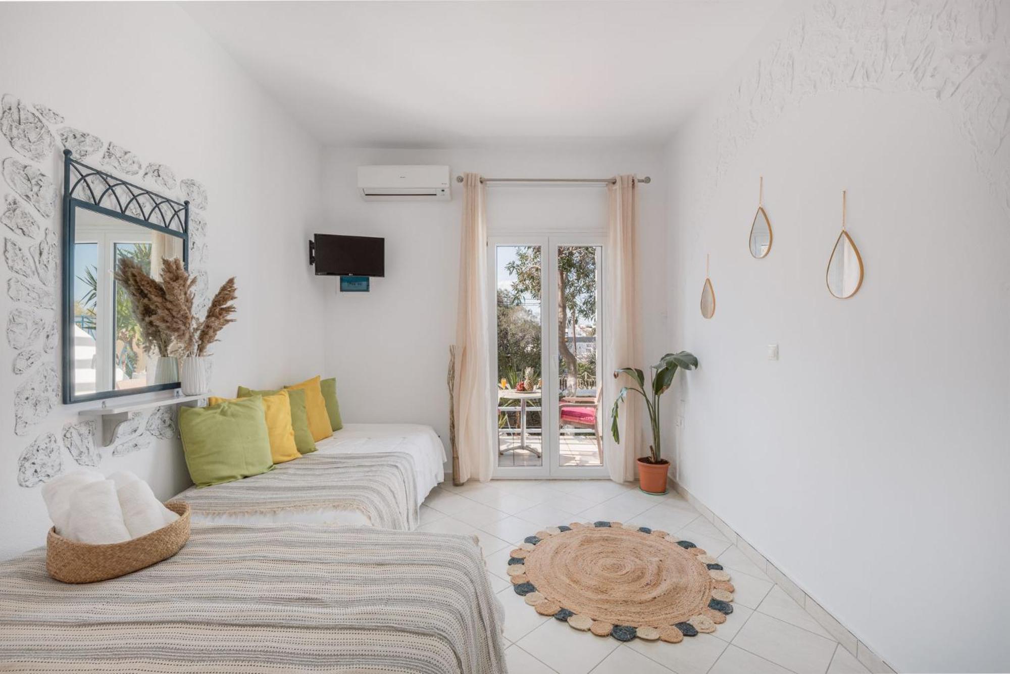 Dibellee Mykonos Aparthotel 3*