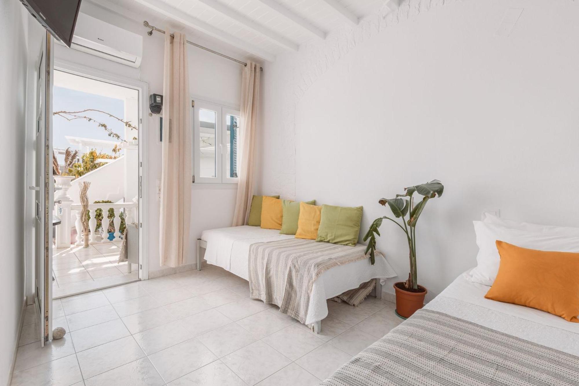 Dibellee Mykonos
