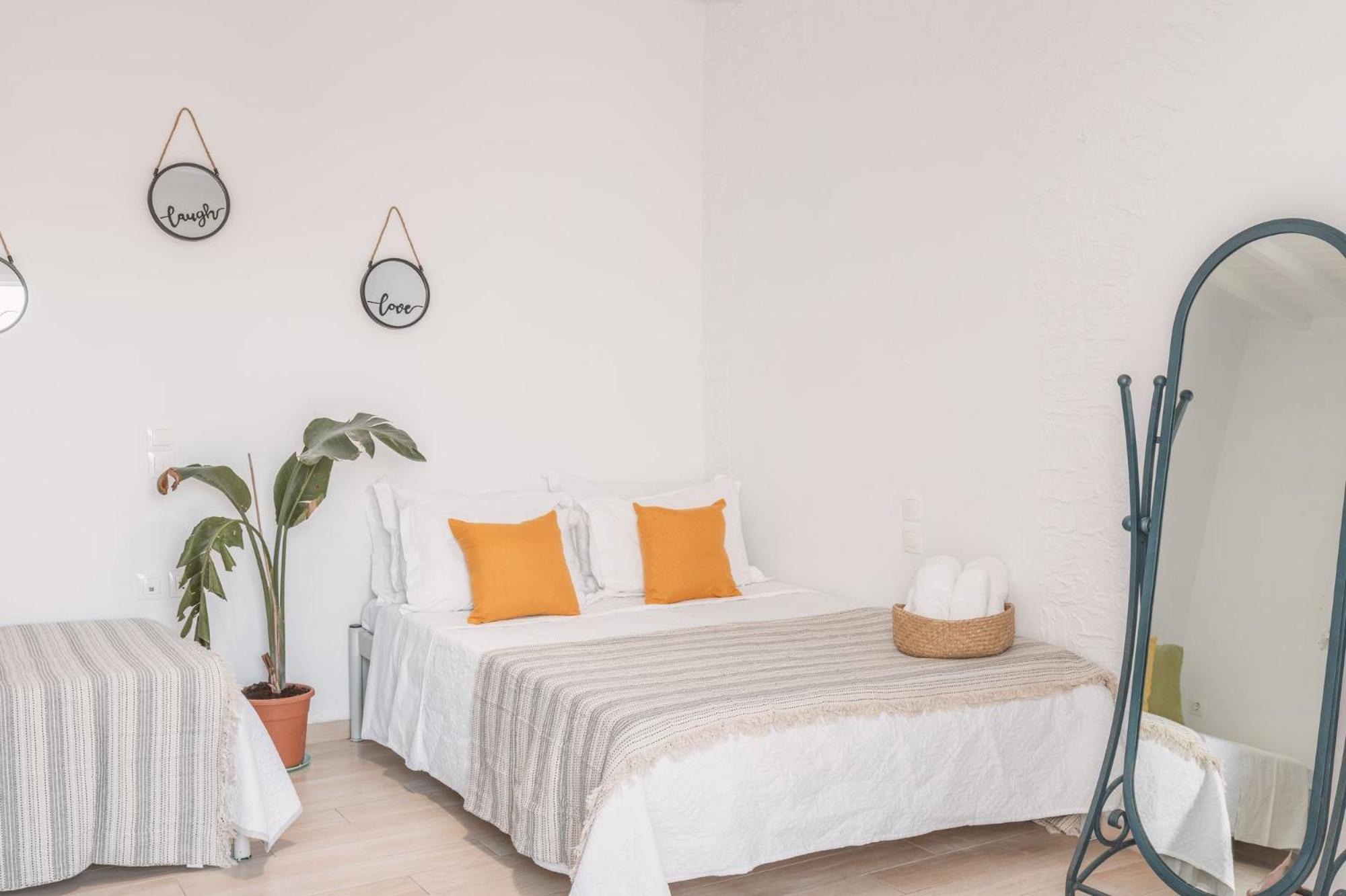 Dibellee Mykonos 3* Glastros (Mykonos)