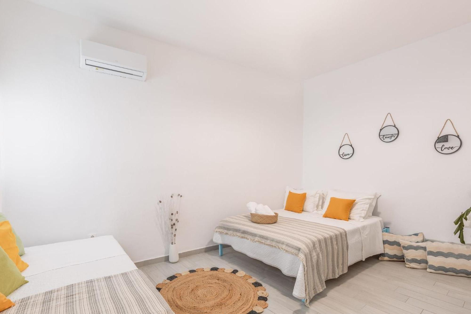Dibellee Mykonos 3*