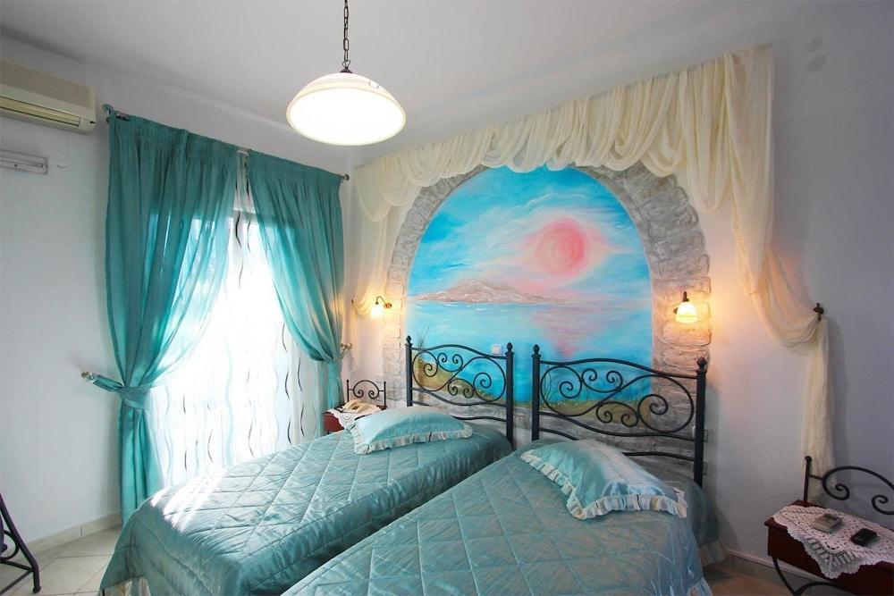 Dibellee Mykonos