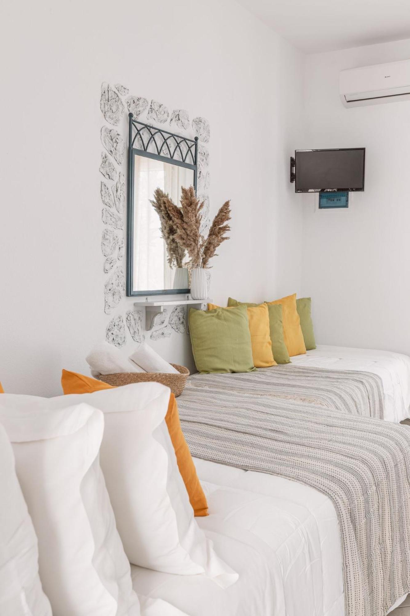 Dibellee Mykonos 3*