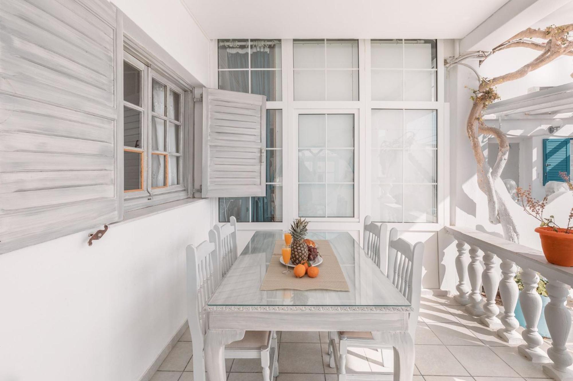 Dibellee Mykonos 3* Glastros (Mykonos)